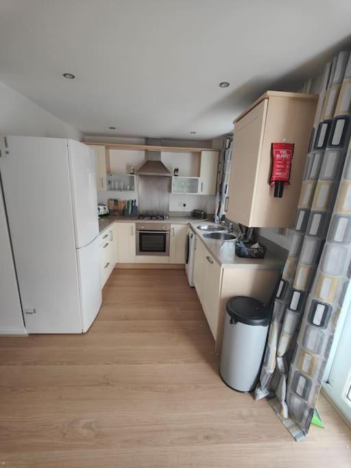 Shoreline Seaside Holiday Home Aberavon Beach Port Talbot Luaran gambar